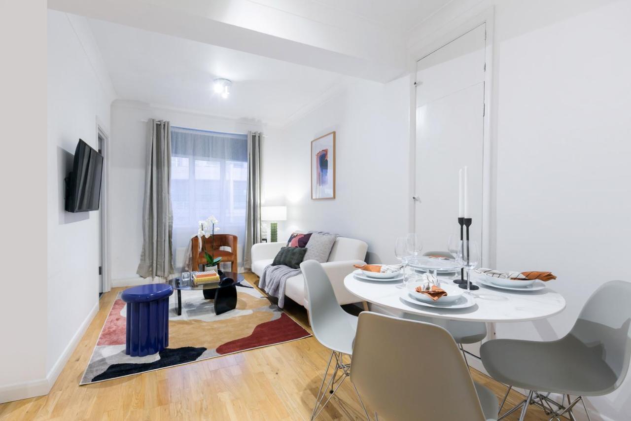 לונדון Perfectly Located 1 Bed Apartment Above Tube Station מראה חיצוני תמונה